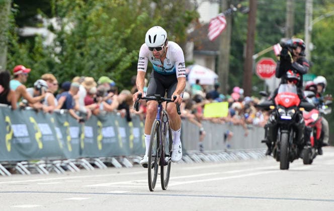 August 30, 2026, Philadelphia, Pennsylvania, United States: A lone cyclist struggle up the famed Manayunk Wall during the MenÃ¢â‚¬â ¢s Philadelphia Cycling Classic race n Philadelphia PA Philadelphia Cycling Classic 2026  - ZUMArf1_ 20260830_zaf_rf1_042 Copyright: xRickyxFitchettx