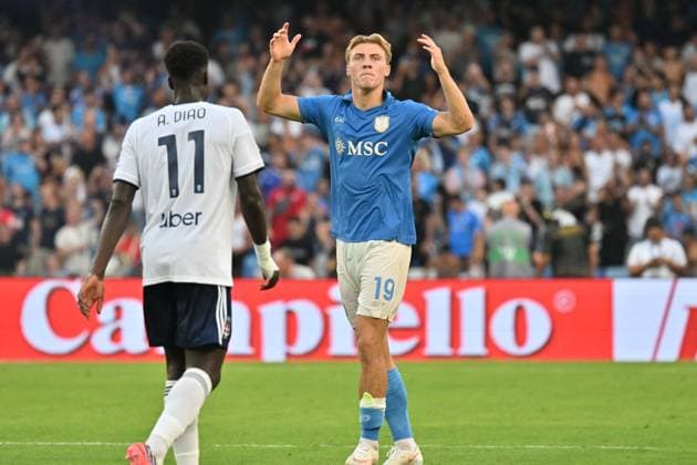 Foto IPP Felice De Martino Napoli 30 08 2026 Calcio Campionato serie A 2026-2027 Napoli - Como Nella foto: Esultanza dopo il gol di Rasmus Hojlund Italy Photo Press World Copyright Napoli italy Italia ITALY  Copyright: xR4924_italyphotopressx