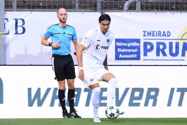 Soccer, 3rd Division, Matchday 3: FC Viktoria Köln vs. SC Preußen Münster on August 30, 2026, at Sportpark Höhenberg in Cologne. Antonio Tikvic, Münster. DFB regulations prohibit any use of photographs as image sequences and or quasi-video. xRx