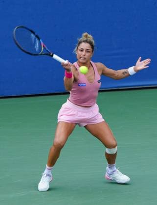 Renata Zarazua in first round action 2026 US Open, Day One, USTA Billie Jean King National Tennis Center, New York, USA - 30 Aug 2026New York USTA Billie Jean King National T New York (NY) United States of America EDITORIAL USE ONLY No use with unauthorised audio, video, data, fixture lists, club league logos or live services. Online in-match use limited to 120 images, no video emulation. No use in betting, games or single club league player publications.  Copyright: xJavierxGarcia Shutterstockx 17124546au