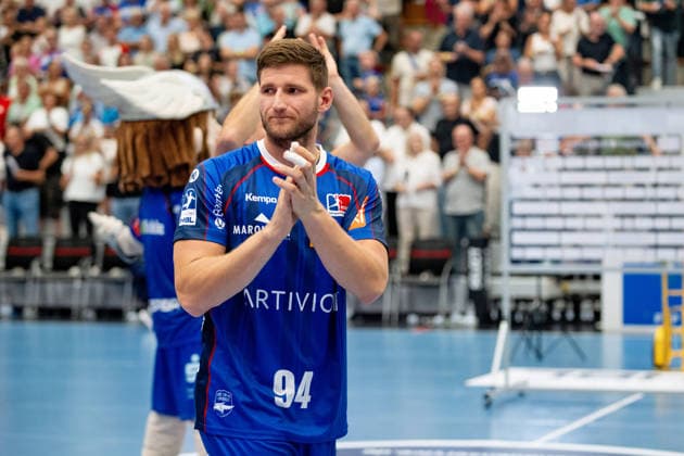 Georg Pohle, HBW Balingen Weilstetten, celebrating his 94th goal; HBW Balingen Weilstetten vs. Handball Club Hamburg, GER, Opel 1 Handball Bundesliga, Championship, Matchday 1, 2026–2027 Season, August 30, 2026, Eibner Press Photo: Andreas Ulmer, BW Balingen Weilstetten vs. Handball Club Hamburg, GER, Opel 1 Handball Bundesliga, Championship, Matchday 1, 2026–2027 Season, August 30, 2026, Balingen Copyright: xEibner-Pressefoto AndreasxUlmerx EP_AUR