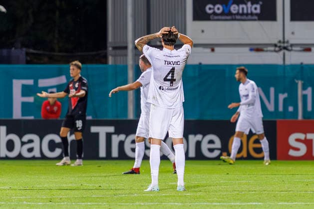 KOELN, GERMANY - AUGUST 30, 2026: Antonio Tikvic (Preußen Münster, 4) is frustrated during the 3rd division match on gameday 3 between Viktoria Koeln vs. Preußen Muenster at the Sportpark Hoehenberg on August 30, 2026 in Koeln, Germany. DFL REGULATIONS PROHIBIT ANY USE OF PHOTOGRAPHS AS IMAGE SEQUENCES AND OR QUASI-VIDEO. Nordrhein-Westfalen Germany Copyright: xLeahxKohringx