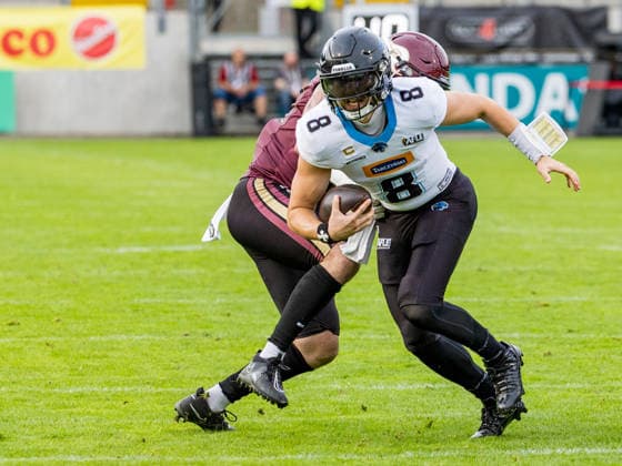 8 Jameson Wang (Quarterback) Panthers Wroclaw run with the ball. Rhein Fire vs Alpine Rams, Panthers Wroclawl, American Football League Europe, Semi Final, 2026, 30.08.2026, Duisburg Schauinsland-Reisen-Arena Germany Copyright: xPFA ChristopherxMettkenx