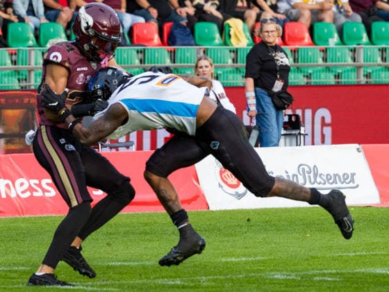 24 Dereck Onyia (Defensive Back) Rhein Fire tackle 5 Michael Harley Jr (Wide Receiver) Panthers Wroclaw Rhein Fire vs Alpine Rams, Panthers Wroclawl, American Football League Europe, Semi Final, 2026, 30.08.2026, Duisburg Schauinsland-Reisen-Arena Germany Copyright: xPFA ChristopherxMettkenx