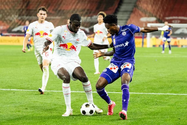 SOCCER - BL, RBS vs A.Wien SALZBURG,AUSTRIA,30.AUG.26 - SOCCER - ADMIRAL Bundesliga, Red Bull Salzburg vs FK Austria Wien. Image shows KÃ vin Boma (RBS) and Kelvin Boateng (A.Wien).  GEPAxpictures xJulioxArellano