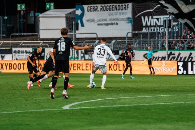 Germany Men s Soccer 3rd Division 2026–2027, Matchday 3: FC Viktoria Köln vs. SC Preußen Münster; Cologne: Felix Higl (SC Preußen Münster), 33 yards outside the penalty area Copyright: xThiemoxRudolphx