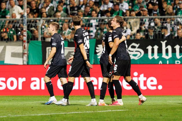 KOELN, GERMANY - AUGUST 30, 2026: David Otto (FC Viktoria Köln, 10) and his teammates celebrating the goal of Noah Maboulou (FC Viktoria Köln, 37) during the 3rd division match on gameday 3 between Viktoria Koeln vs. Preußen Muenster at the Sportpark Hoehenberg on August 30, 2026 in Koeln, Germany. DFL REGULATIONS PROHIBIT ANY USE OF PHOTOGRAPHS AS IMAGE SEQUENCES AND OR QUASI-VIDEO. Nordrhein-Westfalen Germany Copyright: xLeahxKohringx