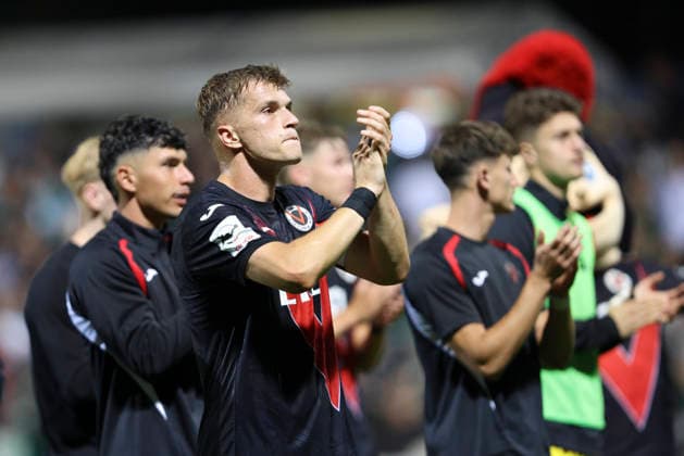 David Otto, FC Viktoria Cologne, celebrating after the 4-1 victory during the 3. Liga match between Viktoria Cologne and Preussen Münster at Sportpark Höhenberg on August 30, 2026, in Cologne, Germany. Photo by Oliver Kaelke, DeFodi Images. David Otto, FC Viktoria Cologne, celebrate after winning during the 3. Liga match between Viktoria Cologne and Preussen Münster at Sportpark Höhenberg on August 30, 2026 in Cologne, Germany. Photo by Oliver Kaelke, DeFodi Images. DFB and DFL regulations prohibit any use of photographs as image sequences and or quasi-video. Photo by Oliver Kaelke, DeFodi Images.