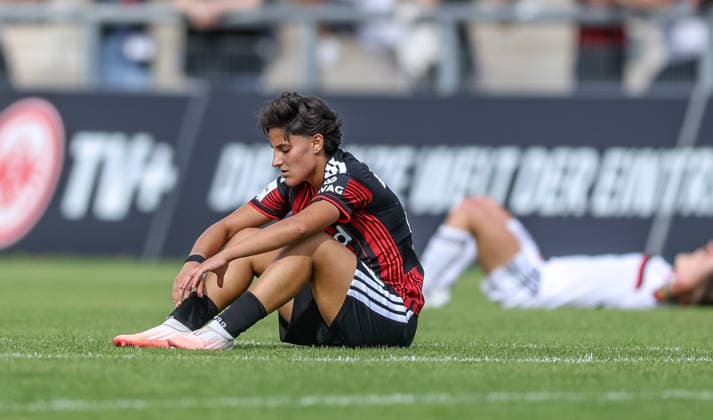 GER, Frankfurt, Eintracht Frankfurt vs 1. FC Nürnberg, Google Pixel Frauen Bundesliga, Fussball, DFB, Spielzeit 2026 2027, Stadion am Brentanobad, 2. Spieltag im Bild: Dilara Acikgoz (Eintracht Frankfurt Frauen 29), Enttäuschung und Frust nach de, Unentschieden DFB DFL REGULATIONS PROHIBIT ANY USE OF PHOTOGRAPHS AS IMAGE SEQUENCES AND OR QUASI-VIDEO, 30.08.2026 *** GER, Frankfurt, Eintracht Frankfurt vs. 1. FC Nürnberg, Google Pixel Women s Bundesliga, Soccer, DFB, 2026–2027 Season, Stadion am Brentanobad, Matchday 2 in Pictures: Dilara Acikgoz, Eintracht Frankfurt Women, 29, Disappointment and frustration after the draw. DFB DFL REGULATIONS PROHIBIT ANY USE OF PHOTOGRAPHS AS IMAGE SEQUENCES AND OR QUASI-VIDEO, August 30, 2026 Copyright: HMBxMedia HendrikxHamelau