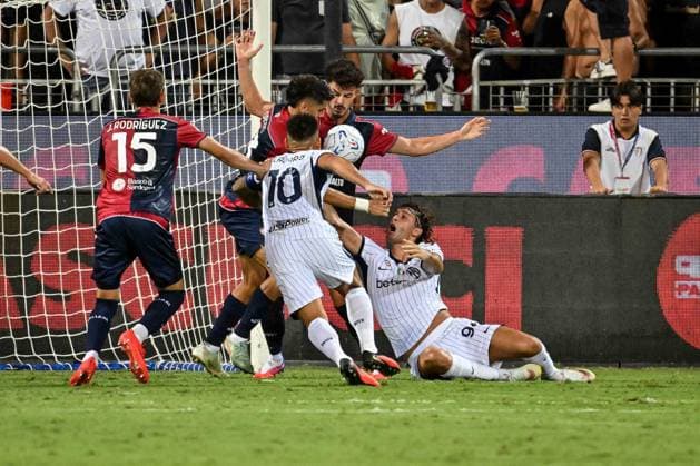 IPA87947432 - Pio Esposito of Inter during the Cagliari Calcio vs. Inter - FC Internazionale Serie A soccer match in Cagliari, Italy, on August 30, 2026  Copyright: xLuigixCanu IPAxSportx xx 87947432