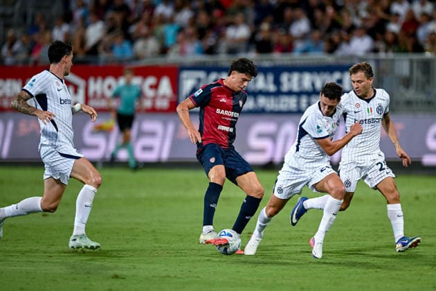 Cagliari s Alessandro Gianni Romano in action during the Serie A soccer match between Cagliari Calcio and F.C. Internazionale at the Unipol Domus in Cagliari, Sardinia - Sunday 30th august 2026. - Soccer  Copyright: xGianlucaxZuddas LaPressex