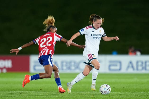 August 30, 2026, Valdebebas, Madrid, Spain: Janou Johanna Theodora Levels of Real Madrid CF and Luany Vitoria of Atletico Madrid compete for the ball during the Spanish Women League, Liga F, football match played between Real Madrid and Atletico De Madrid at Alfredo Di Stefano stadium on August 30, 2026, in Valdebebas, Madrid, Spain. Real Madrid V Atletico De Madrid - Liga F - ZUMAa181 20260830_zaa_a181_345 Copyright: xDennisxAgyemanx