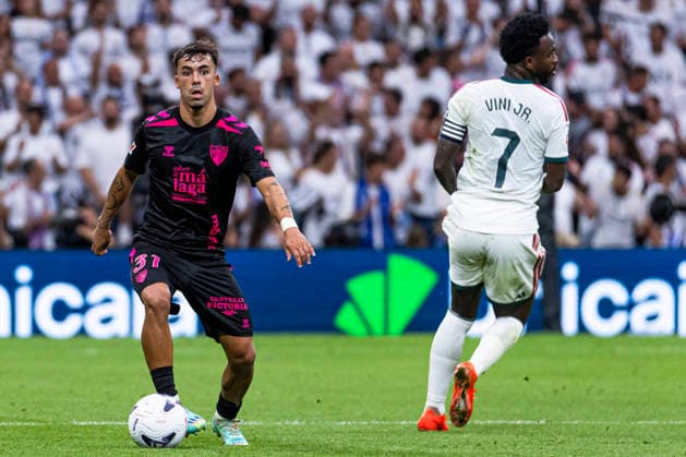 ESP Real Madrid CF vs. Málaga CF La Liga EA Sports Rafael Garrido of Málaga during the La Liga EA Sports match between Real Madrid and Málaga CF at Estadio Santiago Bernabéu on August 30, 2026, in Madrid, Spain Madrid Madrid Spain Soccer Copyright: xAlejandroxMatiasx