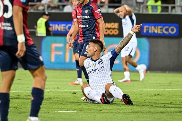 IPA87949330 - Lautaro Martinez of Inter during the Cagliari Calcio vs. Inter - FC Internazionale Italian Serie A soccer match in Cagliari, Italy, on August 30, 2026  Copyright: xLuigixCanu IPAxSportx xx 87949330
