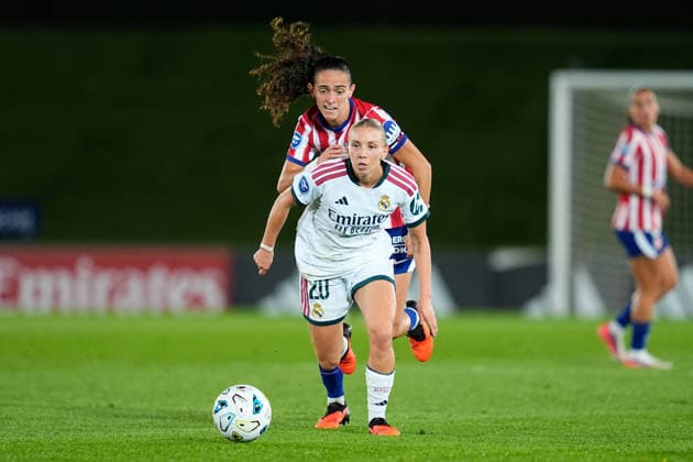 August 30, 2026, Valdebebas, Madrid, Spain: Elisa Senss of Real Madrid CF runs with the ball during the Spanish Women League, Liga F, football match played between Real Madrid and Atletico De Madrid at Alfredo Di Stefano stadium on August 30, 2026, in Valdebebas, Madrid, Spain. Real Madrid V Atletico De Madrid - Liga F - ZUMAa181 20260830_zaa_a181_389 Copyright: xDennisxAgyemanx