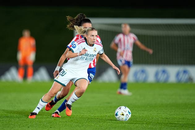 August 30, 2026, Valdebebas, Madrid, Spain: Elisa Senss of Real Madrid CF runs with the ball during the Spanish Women League, Liga F, football match played between Real Madrid and Atletico De Madrid at Alfredo Di Stefano stadium on August 30, 2026, in Valdebebas, Madrid, Spain. Valdebebas Spain - ZUMAa181 20260830_zaa_a181_391 Copyright: xDennisxAgyemanx