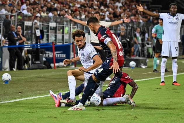 IPA87950334 - Kristjan Asllani of Inter during the Cagliari Calcio vs. Inter - FC Internazionale Serie A soccer match in Cagliari, Italy, on August 30, 2026  Copyright: xLuigixCanu IPAxSportx xx 87950334