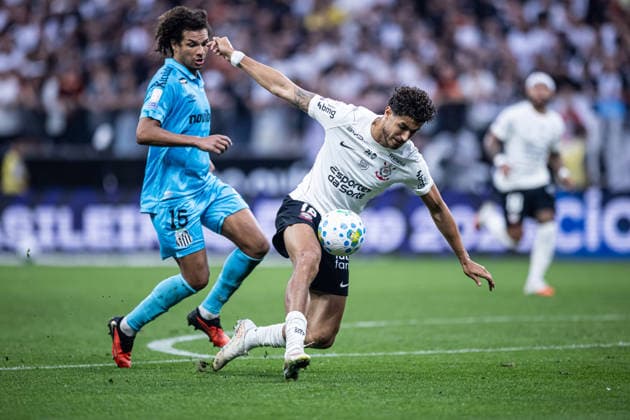 Brasileirao 2026: Corinthians vs. Santos SAO PAULO, BRAZIL - AUGUST 30: Pedro Raul in the match between Corinthians and Santos, valid for the twenty-fifth round of the Brasileirao 2026, this Sunday (30), at Neo Quimica Arena, SP, Brazil on August 30, 2026. Copyright: xJhonyxInacioxJhonyxInaciox