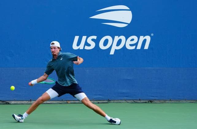 Toby Samuel in first round action 2026 US Open, Day One, USTA Billie Jean King National Tennis Center, New York, USA - 30 Aug 2026New York USTA Billie Jean King National T New York (NY) United States of America EDITORIAL USE ONLY No use with unauthorised audio, video, data, fixture lists, club league logos or live services. Online in-match use limited to 120 images, no video emulation. No use in betting, games or single club league player publications.  Copyright: xJavierxGarcia Shutterstockx 17124546bn