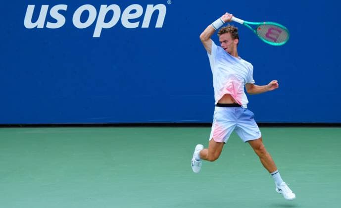 Luca Van Assche 2026 US Open, Day One, USTA Billie Jean King National Tennis Center, New York, USA - 30 Aug 2026New York USTA Billie Jean King National T New York (NY) United States of America EDITORIAL USE ONLY No use with unauthorised audio, video, data, fixture lists, club league logos or live services. Online in-match use limited to 120 images, no video emulation. No use in betting, games or single club league player publications.  Copyright: xJavierxGarcia Shutterstockx 17124546ca