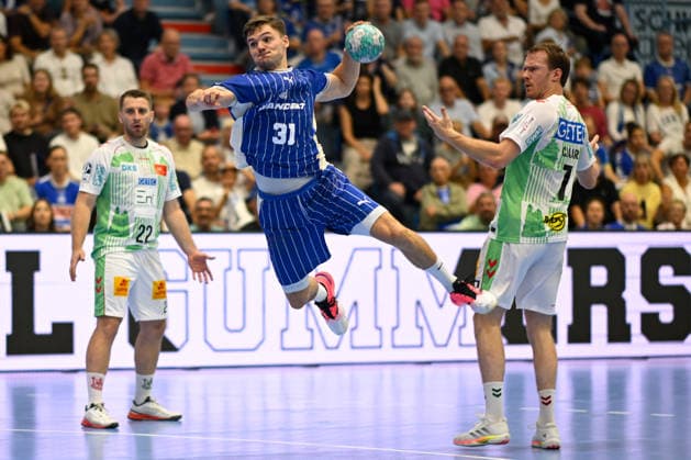 Gummersbach, Schwalbe Arena, August 30, 2026, GER, Men s Handball Bundesliga, Opel HBL, 2026–2027 Season, VfL Gummersbach vs. SC Magdeburg Photo: Kay SMITS scoring a goal for Gummersbach, North Rhine-Westphalia, Germany