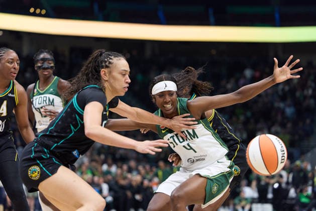 Basketball, WNBA, Seattle Storm – Los Angeles Sparks