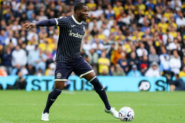 LEEDS, ENGLAND - AUGUST 30: Dango Ouattara of Brentford controls the ball during the Premier League match between Leeds United and Brentford at Elland Road on August 30, 2026 in Leeds, England. Copyright: xSeanxChandlerx xSPPx Sportspressphoto_SPR221132