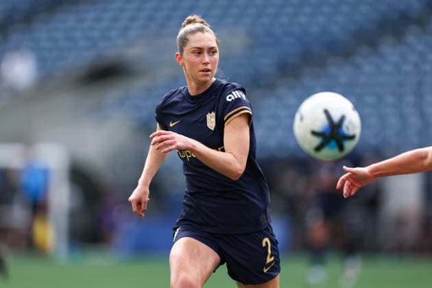 SEATTLE, WA - AUGUST 30: Forward Maddie Mercado 2 of the Seattle Reign chases the ball during a game between the Houston Dash and Seattle Reign on August 30, 2026 at Lumen Field in Seattle, Washington. (Photo by Henry Rodenburg Icon Sportswire) SOCCER: AUG 30 NWSL Seattle Reign FC vs Houston Dash EDITORIAL USE ONLY Icon26083008