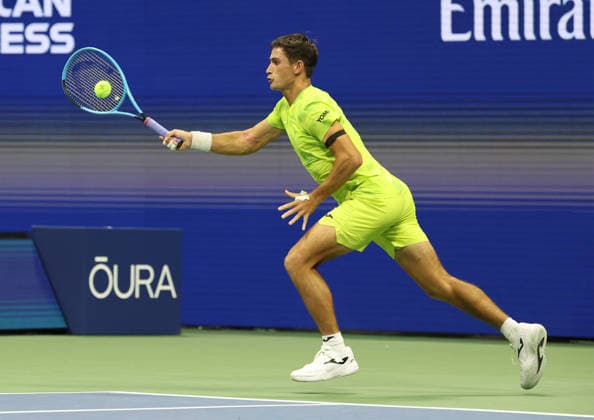 August 30, 2026, New York City, New York, USA: MARIANO NAVONE of Argentina during the match against N. Djokovic of Serbia in the first round of Grand Slam tournament US Open. New York, USA. New York City USA - ZUMAc278 20260830_zsp_c278_007 Copyright: xMarcinxCholewinskix