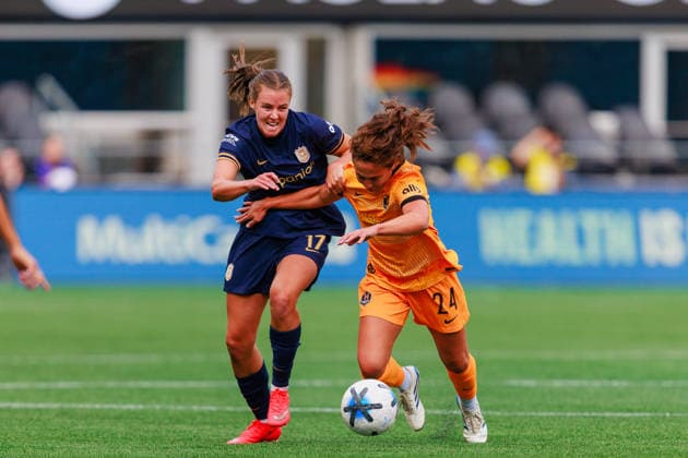 August 30, 2026, Seattle, Washington, USA: Houston Dash Midfielder DANIELLE COLAPRICO ( 24) and Seattle Reign Midfielder SALLY MENTI ( 17) fight for the ball during the first half of a NWSL 2026 regular season game between Seattle Reign FC and Houston Dash at Lumen Field in Seattle on August 30, 2026. Seattle won 1:0. Soccer 2026: NWSL Seattle Reign 1:0 Houston Dash  - ZUMAw150 20260830_zsp_w150_002 Copyright: xJasonxWangx
