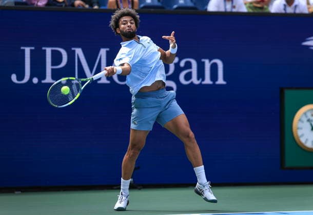 US Open tennis tournament - Day 2 Arthur Fils of France in action against Stefanos Tsitsipas of Greece during the Men s Singles first round tennis match of the US Open Tennis Championships, in Flushing Meadows, New York, USA, 31 August 2026. FLUSHING MEADOWS NEW YORK United States  Copyright: xCRISTOBALxHERRERA-ULASHKEVICHx
