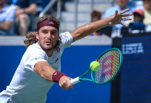 US Open tennis tournament - Day 2 Stefanos Tsitsipas of Greece in action against Arthur Fils of France during the Men s Singles first round tennis match of the US Open Tennis Championships, in Flushing Meadows, New York, USA, 31 August 2026. FLUSHING MEADOWS NEW YORK United States  Copyright: xCRISTOBALxHERRERA-ULASHKEVICHx