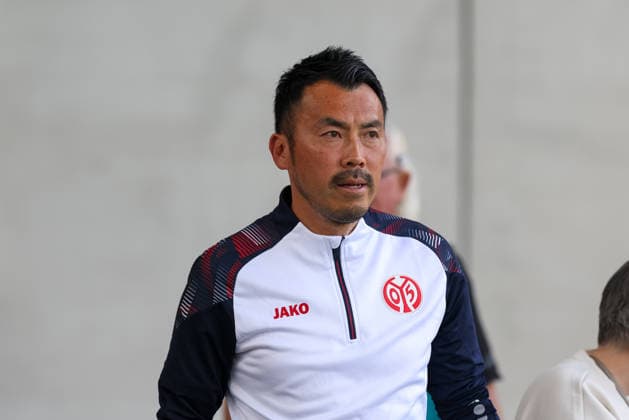 Takashi Yamashita (1. FSV Mainz 05, Chef-Trainer), GER, FC Bayern Muenchen vs. 1. FSV Mainz 05, Fussball, Google Pixel Frauen-Bundesliga, 2. Spieltag, Saison 2026 2027, 31.08.2026, DFL DFB REGULATIONS PROHIBIT ANY USE OF PHOTOGRAPHS as IMAGE SEQUENCES and or QUASI-VIDEO, GER, FC Bayern Muenchen vs. 1. FSV Mainz 05, Fussball, Google Pixel Frauen-Bundesliga, 2. Spieltag, Saison 2026 2027, 31.08.2026 Muenchen *** Takashi Yamashita, 1 FSV Mainz 05, Head Coach, GER, FC Bayern Munich vs. 1 FSV Mainz 05, Soccer, Google Pixel Women s Bundesliga, Matchday 2, 2026–2027 Season, August 31, 2026, DFL and DFB regulations prohibit any use of photographs as image sequences and or quasi-video, GER, FC Bayern Munich vs. 1. FSV Mainz 05, Soccer, Google Pixel Women’s Bundesliga, Matchday 2, 2026–2027 Season, August 31, 2026, Munich Copyright: xEibner-Pressefoto JennixMaulx EP_JML