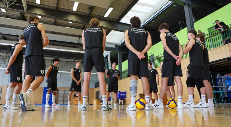 August 31, 2026, Germany, Ludwigsburg, Volleyball: Barock Volleys MTV Ludwigsburg Kickoff of Training, Coach Patrick Steuerwald (center)