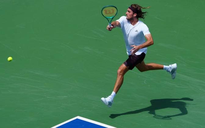 Stefanos Tsitsipas in first round action 2026 US Open, Day Two, USTA Billie Jean King National Tennis Center, New York, USA - 31 Aug 2026New York USTA Billie Jean King National T New York (NY) United States of America EDITORIAL USE ONLY No use with unauthorised audio, video, data, fixture lists, club league logos or live services. Online in-match use limited to 120 images, no video emulation. No use in betting, games or single club league player publications. Copyright: xJavierxGarcia Shutterstockx 17124548c