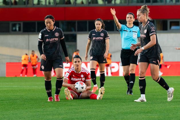 Fussball: Google Pixel Frauen-Bundesliga, 2. Spieltag, FC Bayern München Frauen - 1. FSV Mainz 05 Frauen am 31.08.2026 in München (FC Bayern Campus-Stadion), Deutschland, Saison 2026 2027: Jovana DamnjanoviÄ‡ (FC Bayern München, 9) München FC Bayern Campus-Stadion Deutschland *** Soccer Google Pixel Women s Bundesliga, Matchday 2, FC Bayern Munich Women vs. FSV Mainz 05 Women on August 31, 2026, at FC Bayern Campus Stadium in Munich, Germany, 2026–2027 season, Jovana Damnjanovic FC Bayern Munich, 9 Munich, FC Bayern Campus Stadium, Germany Copyright: xPhilippxImhofx