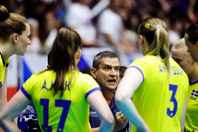 BRNO, CZECH REPUBLIC 20260831 Sweden s head coach Lorenzo Micelli during the round of 16 match in the Women s European Volleyball Championship between the Czech Republic and Sweden in Brno, Czech Republic BRNO CZECH REPUBLIC x9200x  Copyright: xAdamxIhse TTx VOLLEYBOLL-EM 2026 TJECKIEN-SVERIGE