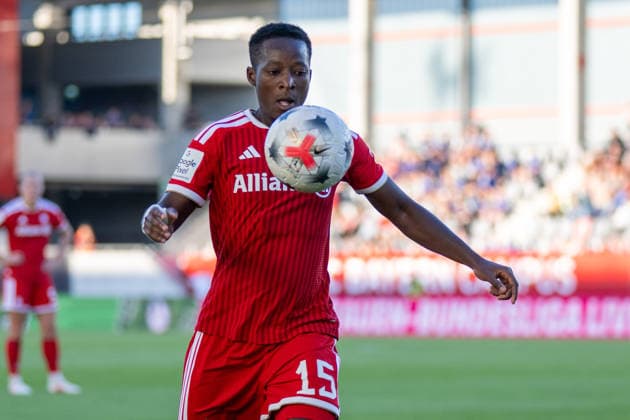 Bernadette Amani 15 (FC Bayern Muenchen), FC Bayern Frauen Muenchen - 1. FSV Mainz 05, Google Pixel Frauenbundesliga, 2. Spieltag, 31.08.26 DFB regulations prohibit any use of photographs as image sequences and or quasi-video. (kolbert-press) Muenchen Bayern Deutschland *** Bernadette Amani 15 FC Bayern Munich, FC Bayern Women Munich 1 FSV Mainz 05, Google Pixel Women s Bundesliga, Matchday 2, August 31, 2026 DFB regulations prohibit any use of photographs as image sequences and or quasi-video Kolbert Press Munich Bayern Germany Copyright: xkolbert-press UlrichxGamelx