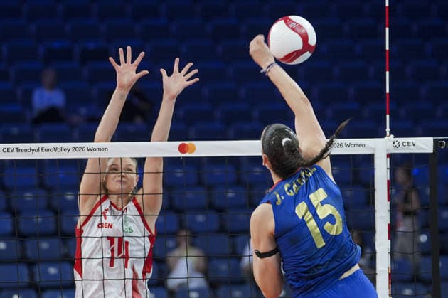 Poland v Portugal - CEV EuroVolley 2026 ISTANBUL, TURKIYE - AUGUST 31: Monika Lampkowska (14) of Poland in action against Joana Garcez (15) of Portugal during the 2026 CEV Women s European Volleyball Championship Round of 16 match between Poland and Portugal at Sinan Erdem Sports Hall in Istanbul, Turkiye, on August 31, 2026. Beyza Comert Anadolu Istanbul Turkey. Editorial use only. Please get in touch for any other usage.  Copyright: x2026xAnadoluxBeyzaxComertx