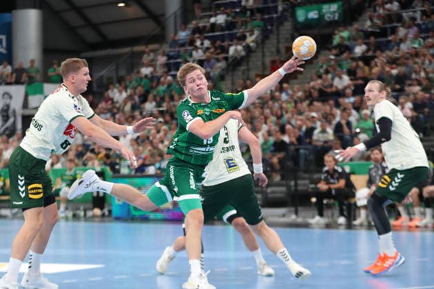 Handball, HBL2 SC DHfK Leipzig vs. GWD Minden, August 31, 2026, Finn Schroven 19, SC DHfK Leipzig taking a shot; Handball, 2nd Bundesliga, 2026–2027 season, Matchday 1: SC DHfK Leipzig vs. GWD Minden on August 31, 2026, at the Quarterback Immobilien Arena Leipzig Copyright: xBEAUTIFULxSPORTS JanxKaeferx