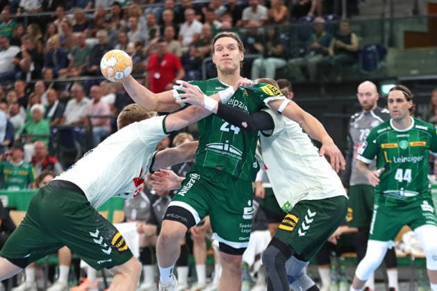 Handball, HBL2: SC DHfK Leipzig vs. GWD Minden, August 31, 2026—Blaer Hinriksson 24; SC DHfK Leipzig in a tight spot. Handball, 2nd Bundesliga, 2026–2027 season, Matchday 1: SC DHfK Leipzig vs. GWD Minden on August 31, 2026, at the Quarterback Immobilien Arena Leipzig Copyright: xBEAUTIFULxSPORTS JanxKaeferx