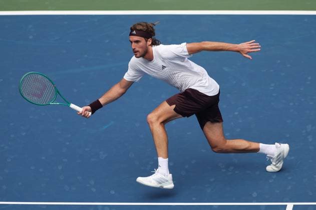 Stefanos Tsitsipas of Greece in action 2026 US Open, Day Two, USTA Billie Jean King National Tennis Center, New York, USA - 31 Aug 2026New York USTA Billie Jean King National T New York (NY) United States of America EDITORIAL USE ONLY No use with unauthorised audio, video, data, fixture lists, club league logos or live services. Online in-match use limited to 120 images, no video emulation. No use in betting, games or single club league player publications.  Copyright: xEllaxLing Shutterstockx 17124549x