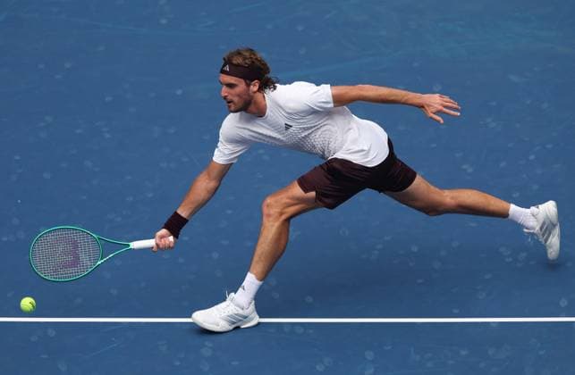 Stefanos Tsitsipas of Greece in action 2026 US Open, Day Two, USTA Billie Jean King National Tennis Center, New York, USA - 31 Aug 2026New York USTA Billie Jean King National T New York (NY) United States of America EDITORIAL USE ONLY No use with unauthorised audio, video, data, fixture lists, club league logos or live services. Online in-match use limited to 120 images, no video emulation. No use in betting, games or single club league player publications.  Copyright: xEllaxLing Shutterstockx 17124549t
