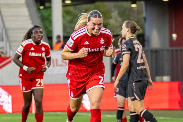 Torjubel zum 2:0, Vanessa Gilles 2 (FC Bayern Muenchen), die Torschuetzin, freude, FC Bayern Frauen Muenchen - 1. FSV Mainz 05, Google Pixel Frauenbundesliga, 2. Spieltag, 31.08.26 DFB regulations prohibit any use of photographs as image sequences and or quasi-video. (kolbert-press) Muenchen Bayern Deutschland *** Goal celebration for the 2-0 lead, Vanessa Gilles (2) of FC Bayern Munich, the goal scorer, joy, FC Bayern Munich Women 1 vs. FSV Mainz 05, Google Pixel Women s Bundesliga, Matchday 2, August 31, 2026. DFB regulations prohibit any use of photographs as image sequences and or quasi-video. Kolbert Press, Munich, Bayern, Germany Copyright: xkolbert-press UlrichxGamelx