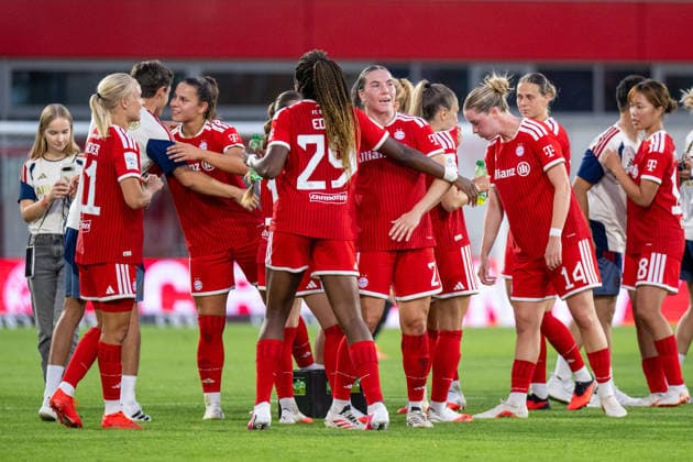 nach dem Sieg mit 2:0, sind die FC Bayern Frauen gluecklich und ausgelassen, FC Bayern Frauen Muenchen - 1. FSV Mainz 05, Google Pixel Frauenbundesliga, 2. Spieltag, 31.08.26 DFB regulations prohibit any use of photographs as image sequences and or quasi-video. (kolbert-press) Muenchen Bayern Deutschland *** After their 2-0 victory, the FC Bayern women are happy and jubilant: FC Bayern Women Munich 1, FSV Mainz 05; Google Pixel Women s Bundesliga, Matchday 2, August 31, 2026. DFB regulations prohibit any use of photographs as image sequences and or quasi-video. Kolbert Press, Munich, Bayern, Germany Copyright: xkolbert-press UlrichxGamelx