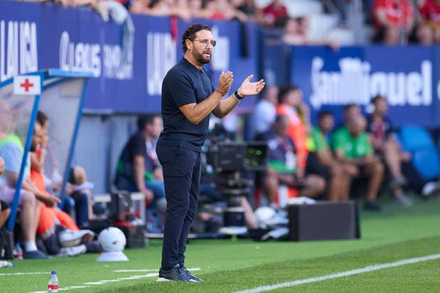 August 31, 2026, Pamplona, Navarra, Spain: Jose Bordalas head coach of Getafe CF reacts during the LaLiga EA Sports match between CA Osasuna and Getafe CF at El Sadar on August 31, 2026, in Pamplona, Spain. CA Osasuna V Getafe CF - LaLiga EA Sports  - ZUMAa181 20260831_zaa_a181_067 Copyright: xRicardoxLarreinax