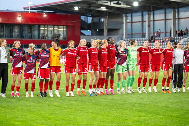 nach dem Sieg mit 2:0, sind die FC Bayern Frauen gluecklich und ausgelassen, FC Bayern Frauen Muenchen - 1. FSV Mainz 05, Google Pixel Frauenbundesliga, 2. Spieltag, 31.08.26 DFB regulations prohibit any use of photographs as image sequences and or quasi-video. (kolbert-press) Muenchen Bayern Deutschland *** After their 2-0 victory, the FC Bayern women are happy and jubilant: FC Bayern Women Munich 1, FSV Mainz 05; Google Pixel Women s Bundesliga, Matchday 2, August 31, 2026. DFB regulations prohibit any use of photographs as image sequences and or quasi-video. Kolbert Press, Munich, Bayern, Germany Copyright: xkolbert-press UlrichxGamelx