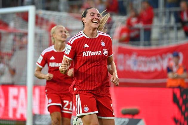 Torjubel Vanessa GILLES (FCB) nach To rzum 2-0, Jubel,Freude,Begeisterung, Aktion, Fussball Google Pixel Bundesliga der Frauen Saison 2026 2027, 2.Spieltag, Spieltag02 FC Bayern Muenchen Frauen - 1.FSV Mainz 05 2-0 am 31.08.2026 FC BAYERN CAMPUS *** Vanessa GILLES of FCB celebrates a goal after making it 2-0; celebration, joy, excitement, action, soccer; Google Pixel; Women s Bundesliga, 2026–2027 season, Matchday 2, Matchday 02: FC Bayern Munich Women 1 vs. FSV Mainz 05 2–0 on August 31, 2026, FC BAYERN CAMPUS