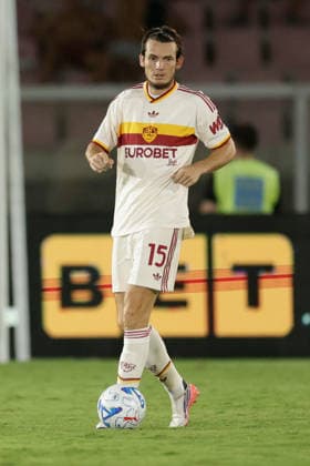 Serie a football match Lecce vs AS Roma AS Roma™s Dutch defender Marten de Roon controls the ball during the Serie A football match between Lecce and AS Roma at the Via Del Mare Ettore Giardiniero Stadium in Lecce on August 31, 2026. _BPH7284 Copyright: xAntonioxBalascox