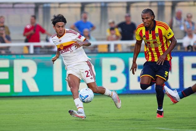 Paulo Dybala of AS Roma in action during the serie A match between US Lecce and AS Roma at Ettore Giardiniero - Via del Mare stadium in Lecce (Italy), August 31, 2026. massimilianoxcarnabuci